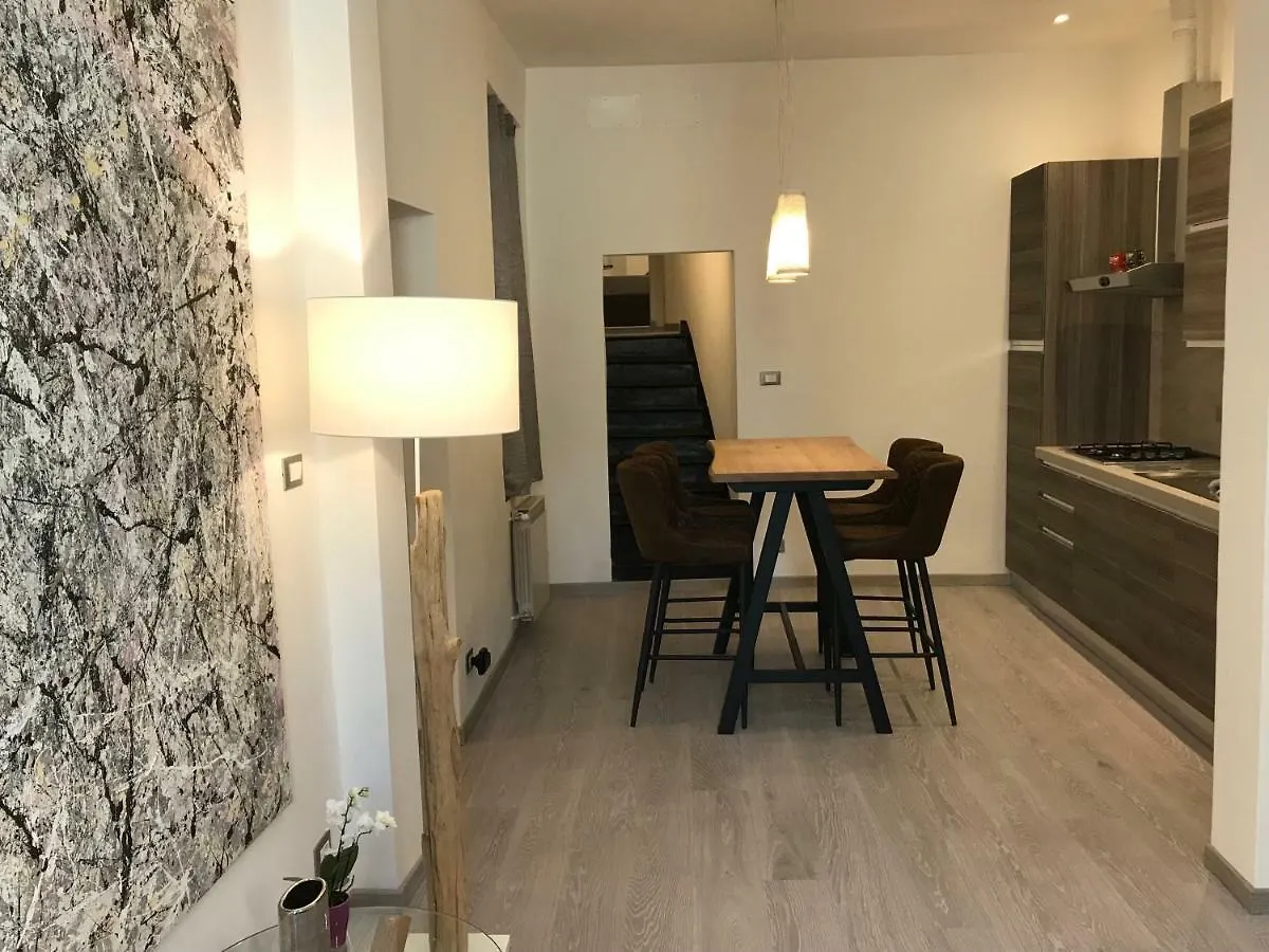 Apartment Lovely Apt Really Downtown - Free Private Parking Included! - Genoa Italy