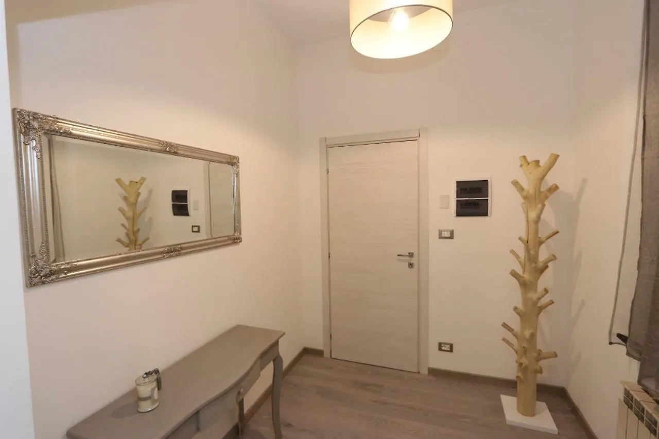 Apartment Lovely Apt Really Downtown - Free Private Parking Included! - Genoa