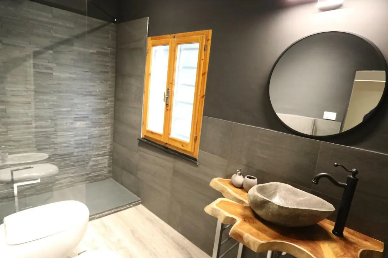 Apartment Lovely Apt Really Downtown - Free Private Parking Included! - Genoa Italy