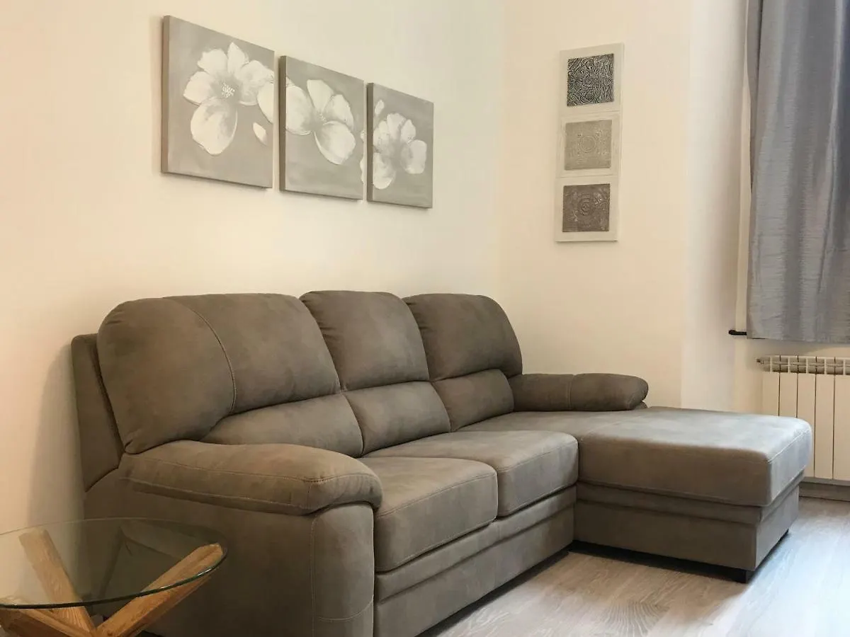 Lovely Apt Really Downtown - Free Private Parking Included! - Genoa 0*,  Italy