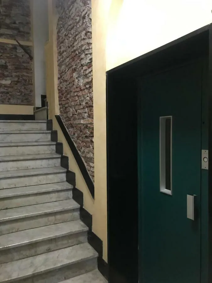 Lovely Apt Really Downtown - Free Private Parking Included! - Genoa 0*,